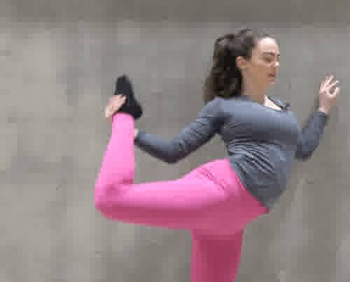 Viivi testaa 2022 02 21 Luna ja voimistelutemput 11